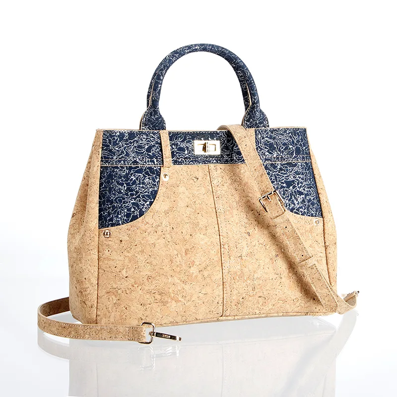 महिलाओं के लिए सुरुचिपूर्ण कॉर्क टोट बैग